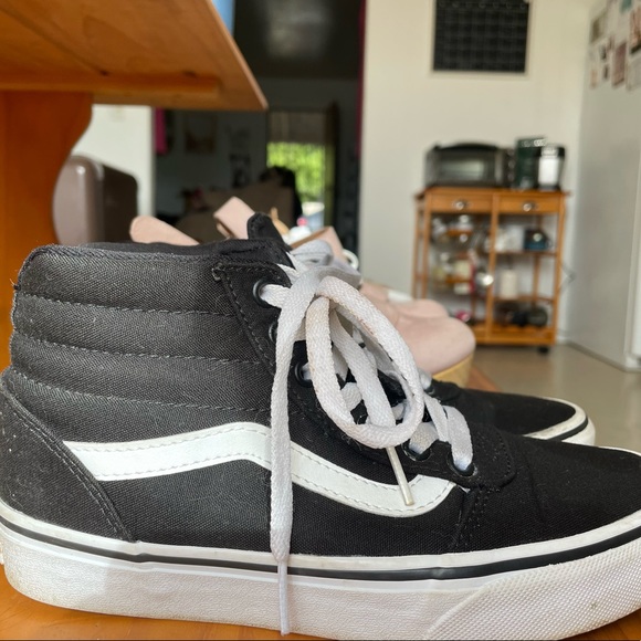 Used good condition. Clean smoke free home - Picture 2 of 2